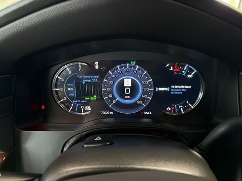 Used 2019 Cadillac Escalade ESV Premium Luxury AWD/4WD image 15