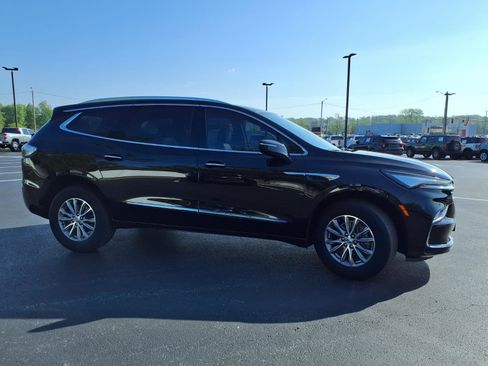 Used 2023 Buick Enclave Essence w/ Trailering Package, 5000 lbs. FWD image 28