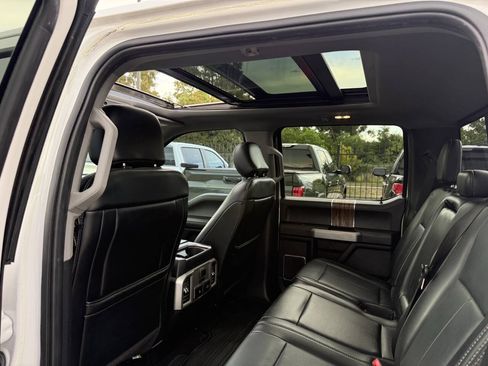 Used 2019 Ford F150 Lariat w/ Equipment Group 502A Luxury AWD/4WD image 12