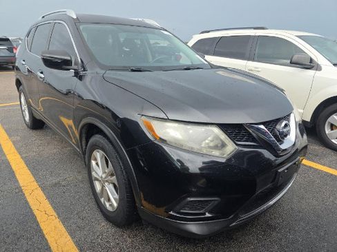 Used 2016 Nissan Rogue SV FWD image 3