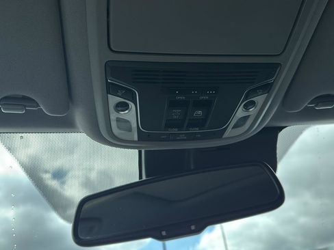 Used 2017 Honda Ridgeline RTL-E image 44