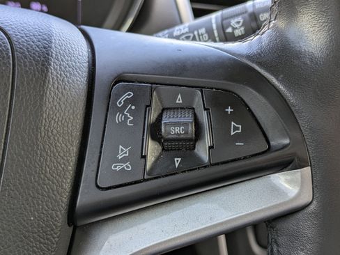 Used 2019 Chevrolet Trax LT w/ LT Convenience Package image 21