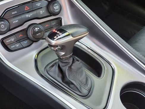 Used 2019 Dodge Challenger SXT w/ Plus Package image 18