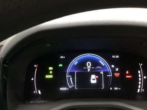 Used 2025 Toyota Camry SE FWD image 27