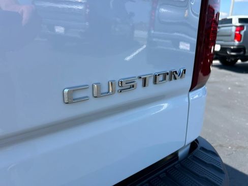 Used 2022 Chevrolet Silverado 1500 Custom RWD image 12