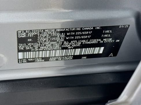 Certified 2025 Toyota RAV4 LE image 30