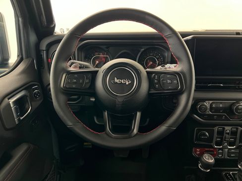 Used 2026 Jeep Wrangler Unlimited Rubicon 392 w/ Quick Order Package 27X Moab AWD/4WD image 12