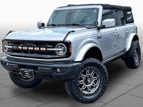 Used 2022 Ford Bronco Outer Banks AWD/4WD image 36