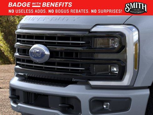 New 2026 Ford F250 Platinum w/ Tremor Off-Road Package AWD/4WD image 18