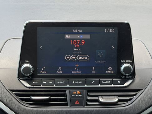 Used 2025 Nissan Altima 2.5 S FWD image 52