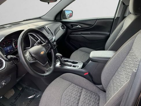 Used 2024 Chevrolet Equinox LT image 9