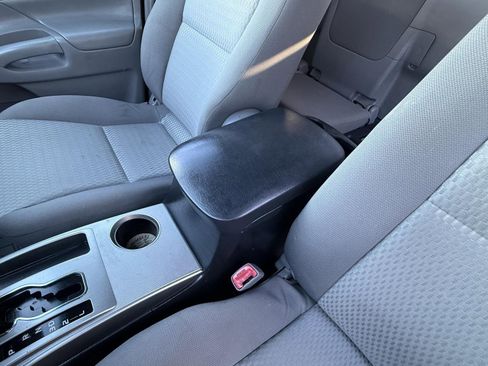 Used 2015 Toyota Tacoma 4x4 Access Cab image 39