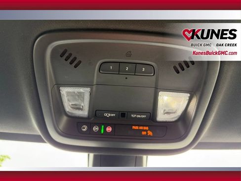 Used 2023 Chevrolet Traverse LT AWD/4WD image 28