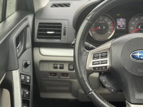 Used 2014 Subaru Forester 2.5i Limited image 14