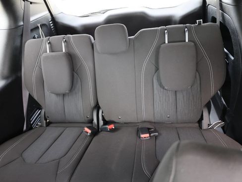 Used 2021 Chrysler Pacifica Touring w/ S Appearance Package FWD image 17