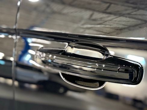 New 2026 Lincoln Navigator Premiere AWD/4WD image 15