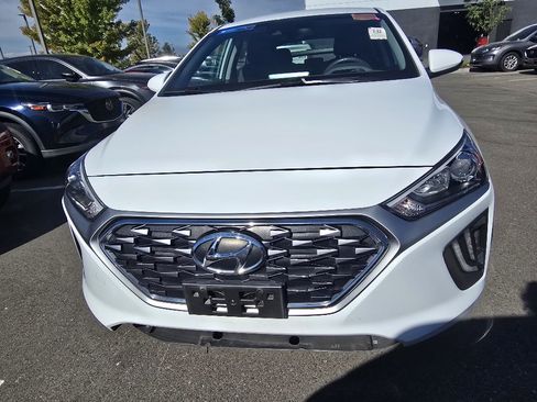 Used 2021 Hyundai Ioniq SE FWD image 8