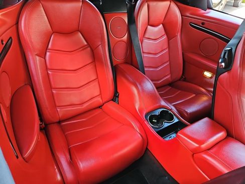 Used 2016 Maserati GranTurismo Sport RWD image 18