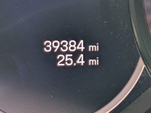 Used 2022 Porsche Cayenne S Platinum image 24