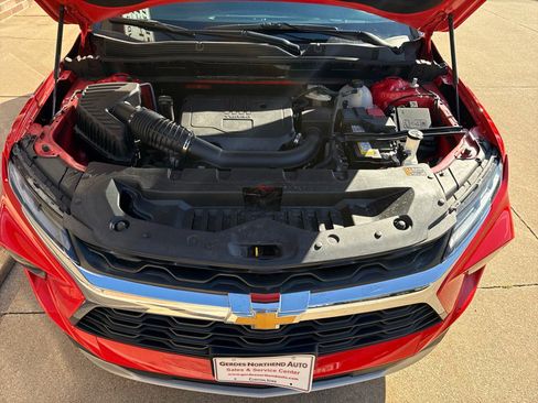 Used 2025 Chevrolet Blazer LT image 24