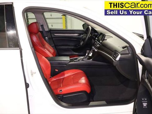 Used 2018 Honda Accord LX image 24