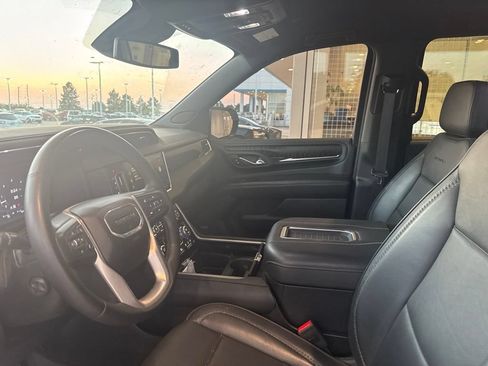 Used 2023 GMC Yukon XL Denali w/ LPO, Floor Liner Package AWD/4WD image 9