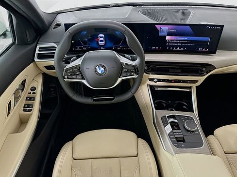 Used 2025 BMW 330i Sedan w/ Convenience Package image 23