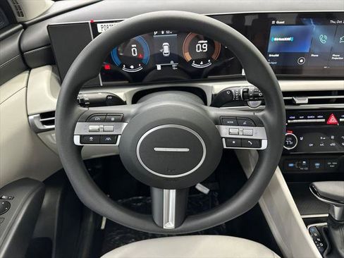 New 2026 Hyundai Tucson SEL image 25