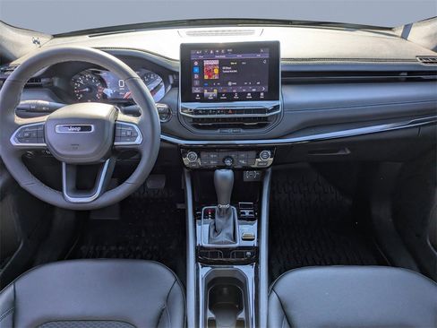 Used 2026 Jeep Compass Altitude image 15