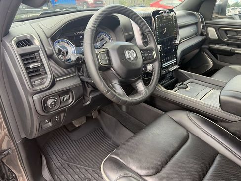 Used 2021 RAM 1500 Limited AWD/4WD image 10