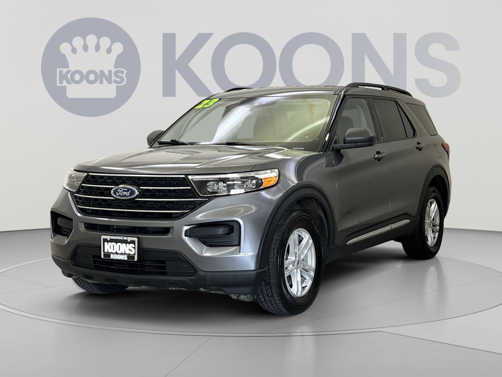 Used 2023 Ford Explorer XLT AWD/4WD image 4