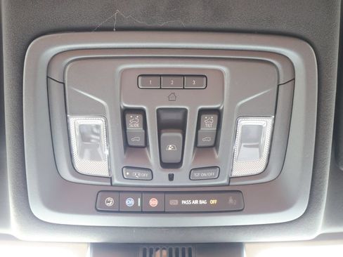 New 2026 GMC Sierra 3500 Denali Ultimate w/ LPO, Black Badging Package AWD/4WD image 34