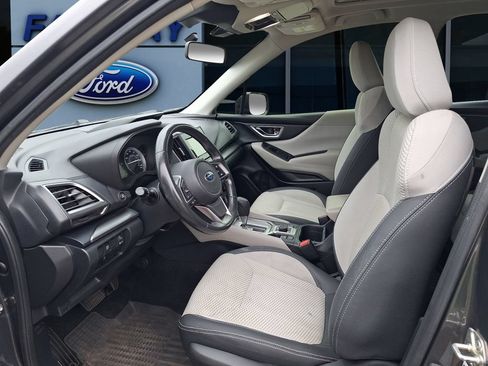Used 2022 Subaru Forester Premium AWD/4WD image 11