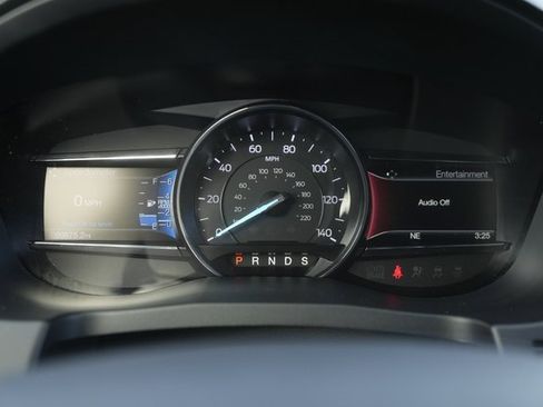 Used 2017 Ford Explorer XLT w/ Equipment Group 201A image 26