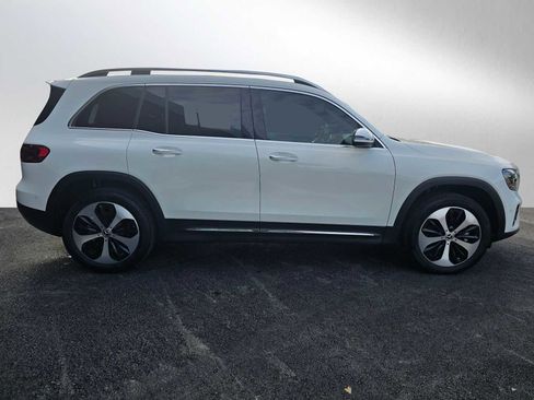 Used 2024 Mercedes-Benz GLB 250 image 8