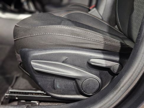 Used 2018 Jeep Compass Sport w/ Tech Group image 22