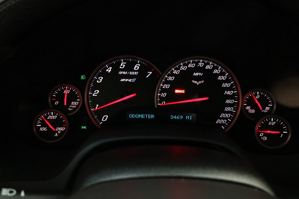 Used 2010 Chevrolet Corvette ZR1 w/ Preferred Equipment Group RWD image 94