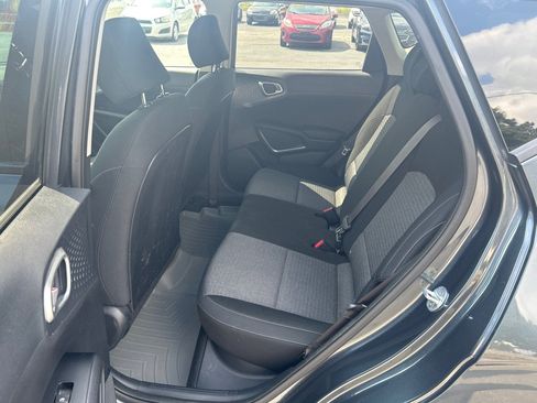 Used 2020 Kia Soul S FWD image 10
