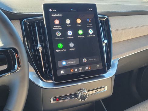 Used 2025 Volvo XC90 T8 Ultra image 24