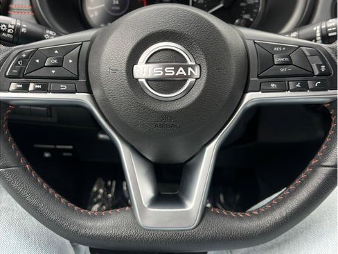 Used 2023 Nissan Kicks SR w/ SR Premium Package FWD image 13