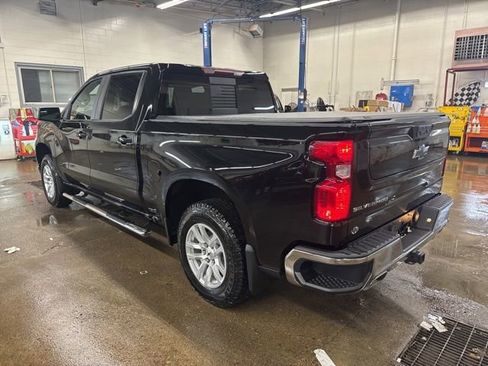 Used 2021 Chevrolet Silverado 1500 LT image 4