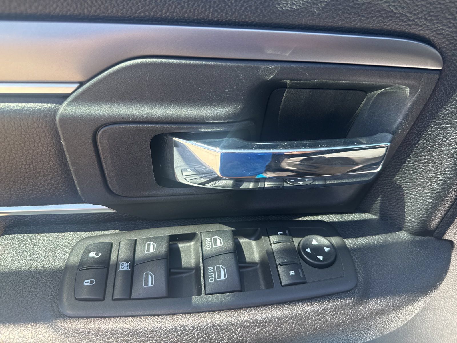 Used 2021 RAM 1500 Warlock w/ Electronics Group AWD/4WD image 9