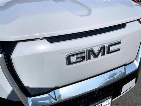 Used 2025 GMC Sierra EV Denali image 33