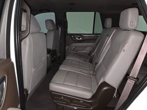 Used 2022 Chevrolet Tahoe Z71 AWD/4WD image 4