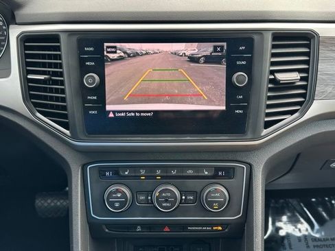 Used 2020 Volkswagen Atlas Cross Sport SE w/ Panoramic Sunroof Package image 37