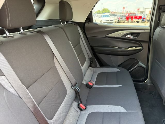 Used 2026 Chevrolet TrailBlazer LT w/ LT Cold Weather Package FWD image 28