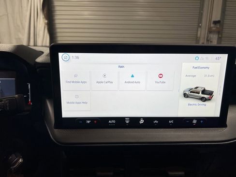 Used 2025 Ford Maverick XL image 28