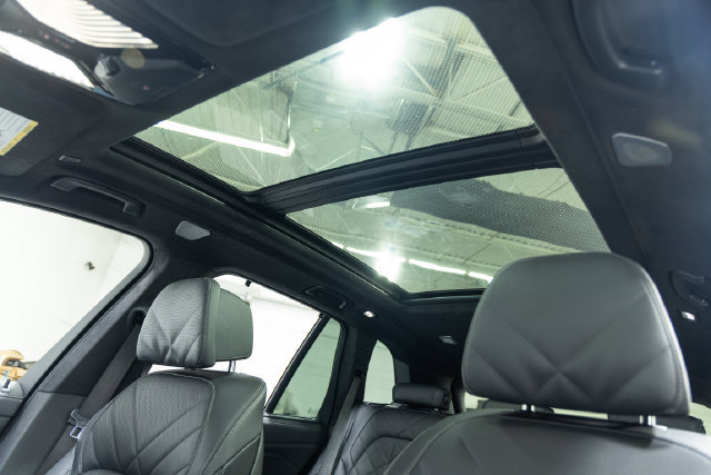 Used 2024 BMW X5 M60i AWD/4WD image 13
