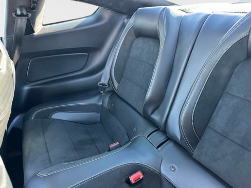 Used 2020 Ford Mustang Shelby GT500 w/ Technology Package image 18