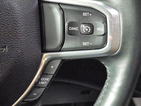 Used 2022 RAM 1500 Laramie AWD/4WD image 13